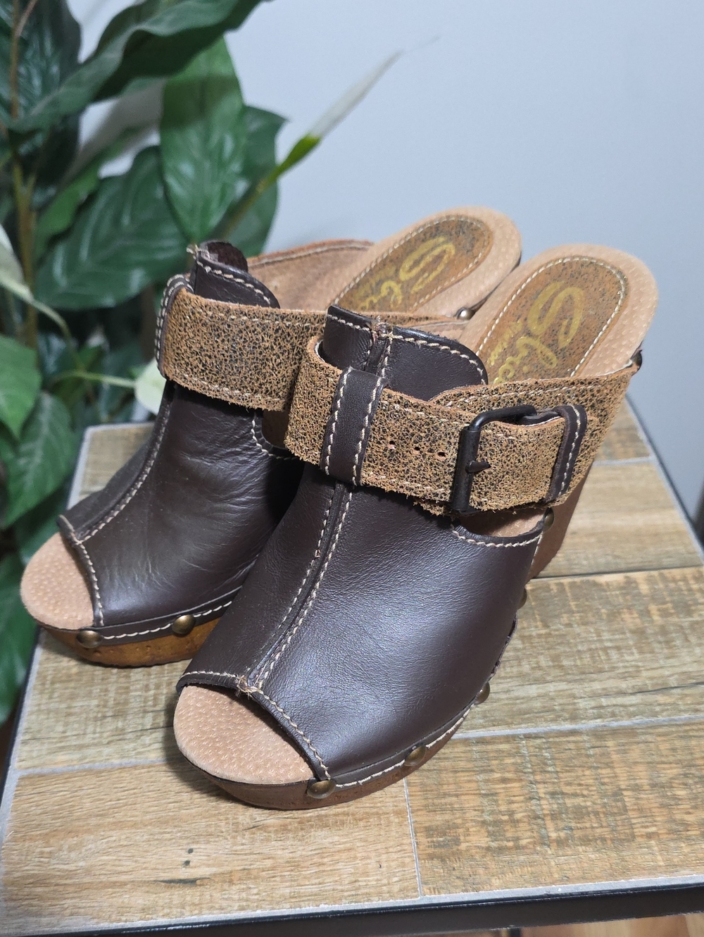 Sbicca Women's Brown Leather Open-Toe Wedge w/Buckle Strap Womens 8